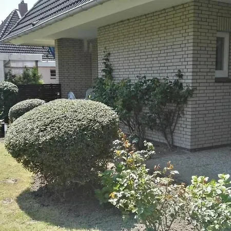 Haus Meeresbrise Wohn- Nr 6 Mit Terrasse - Copy - Copy By Interhome Büsum